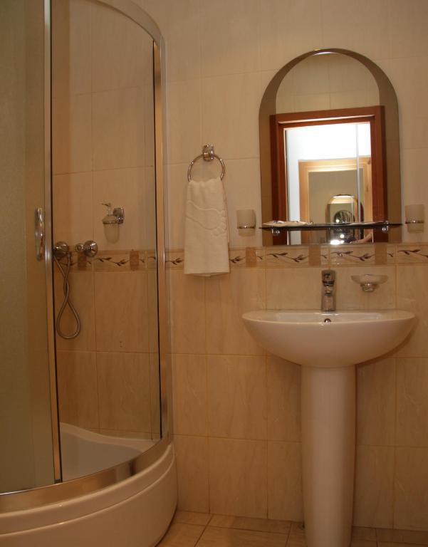 Kristina Hotel Zaporizhia Phòng bức ảnh