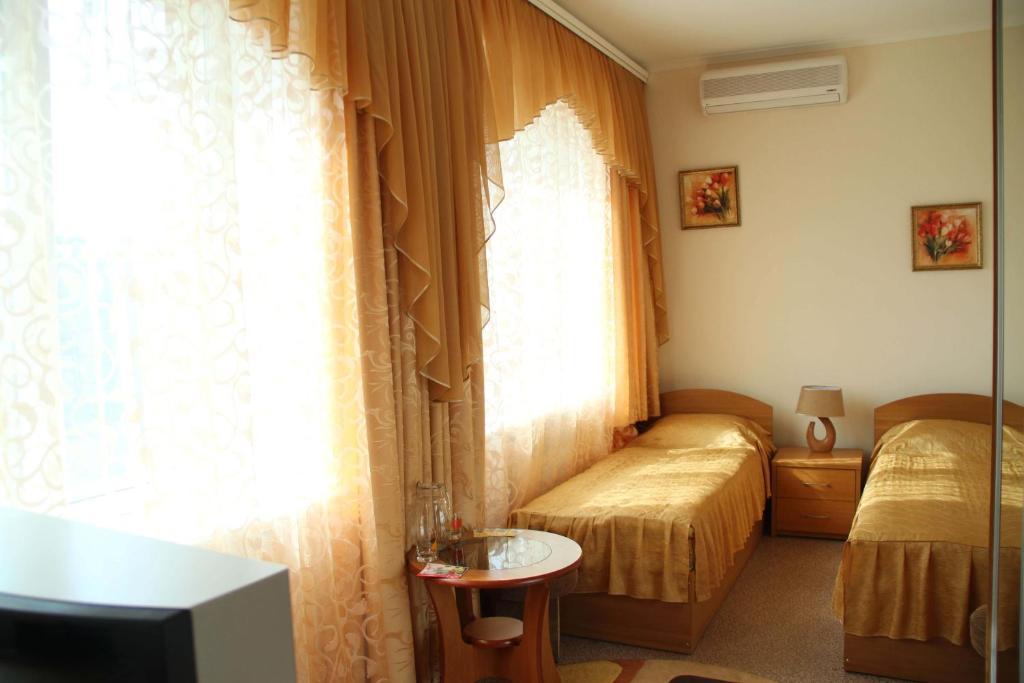 Kristina Hotel Zaporizhia Phòng bức ảnh