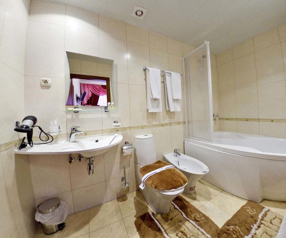 Kristina Hotel Zaporizhia Phòng bức ảnh