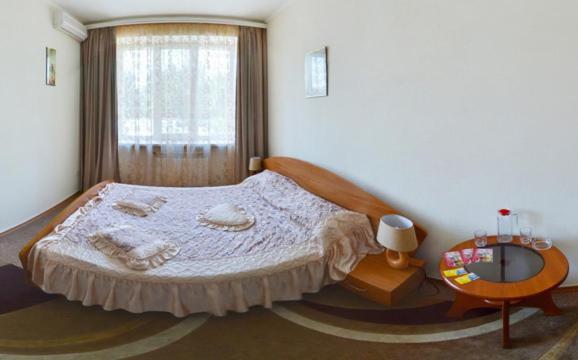 Kristina Hotel Zaporizhia Ngoại thất bức ảnh