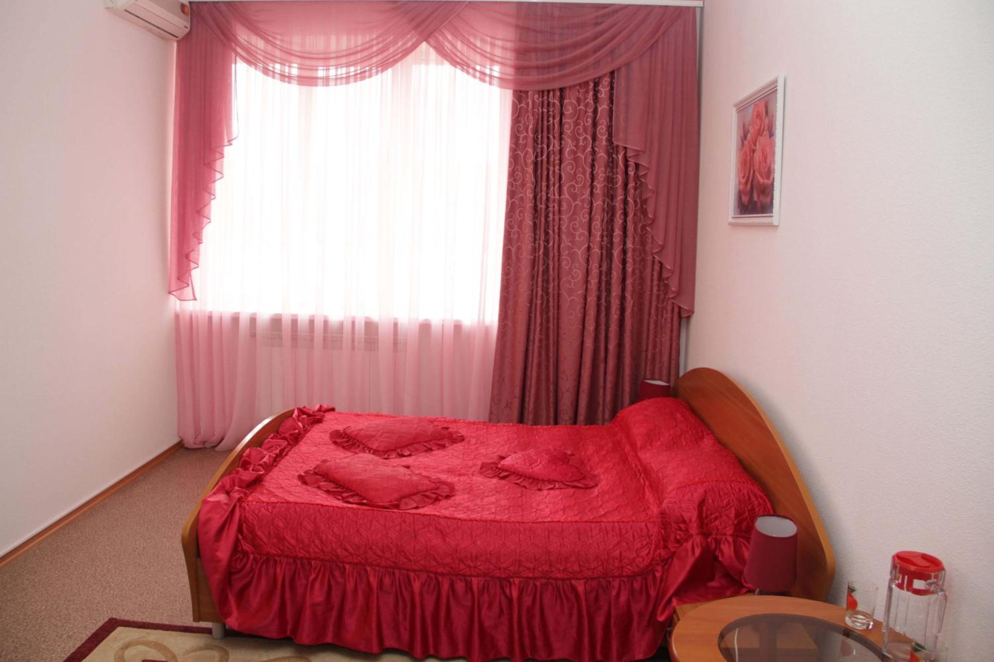 Kristina Hotel Zaporizhia Ngoại thất bức ảnh